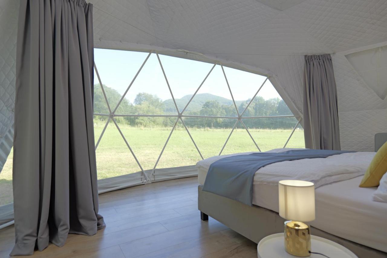 Glamping Resort Dolny Kamenec Esterno foto