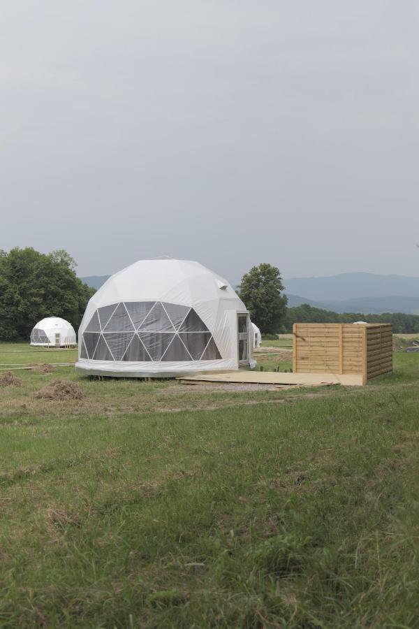 Glamping Resort Dolny Kamenec Esterno foto