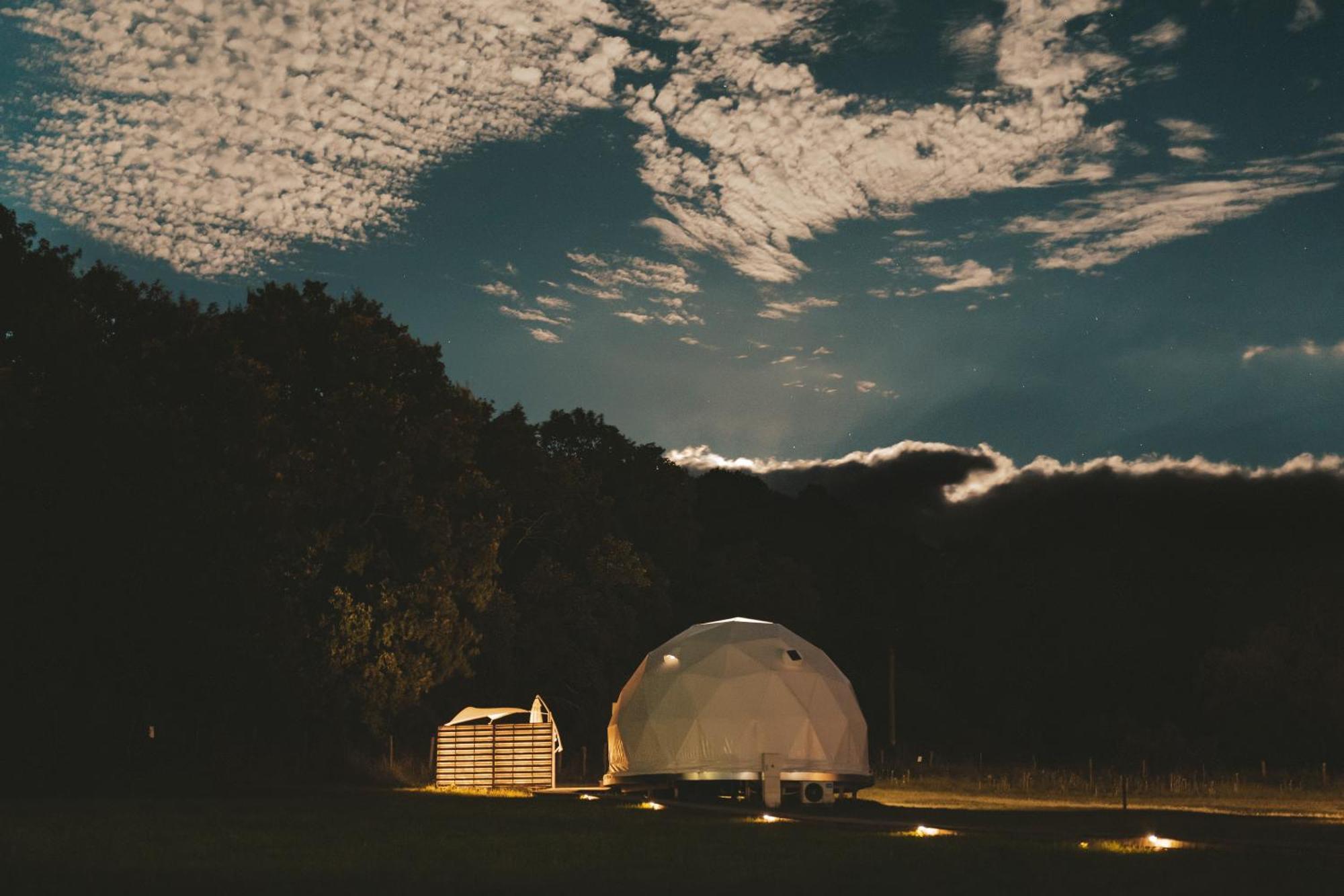 Glamping Resort Dolny Kamenec Esterno foto