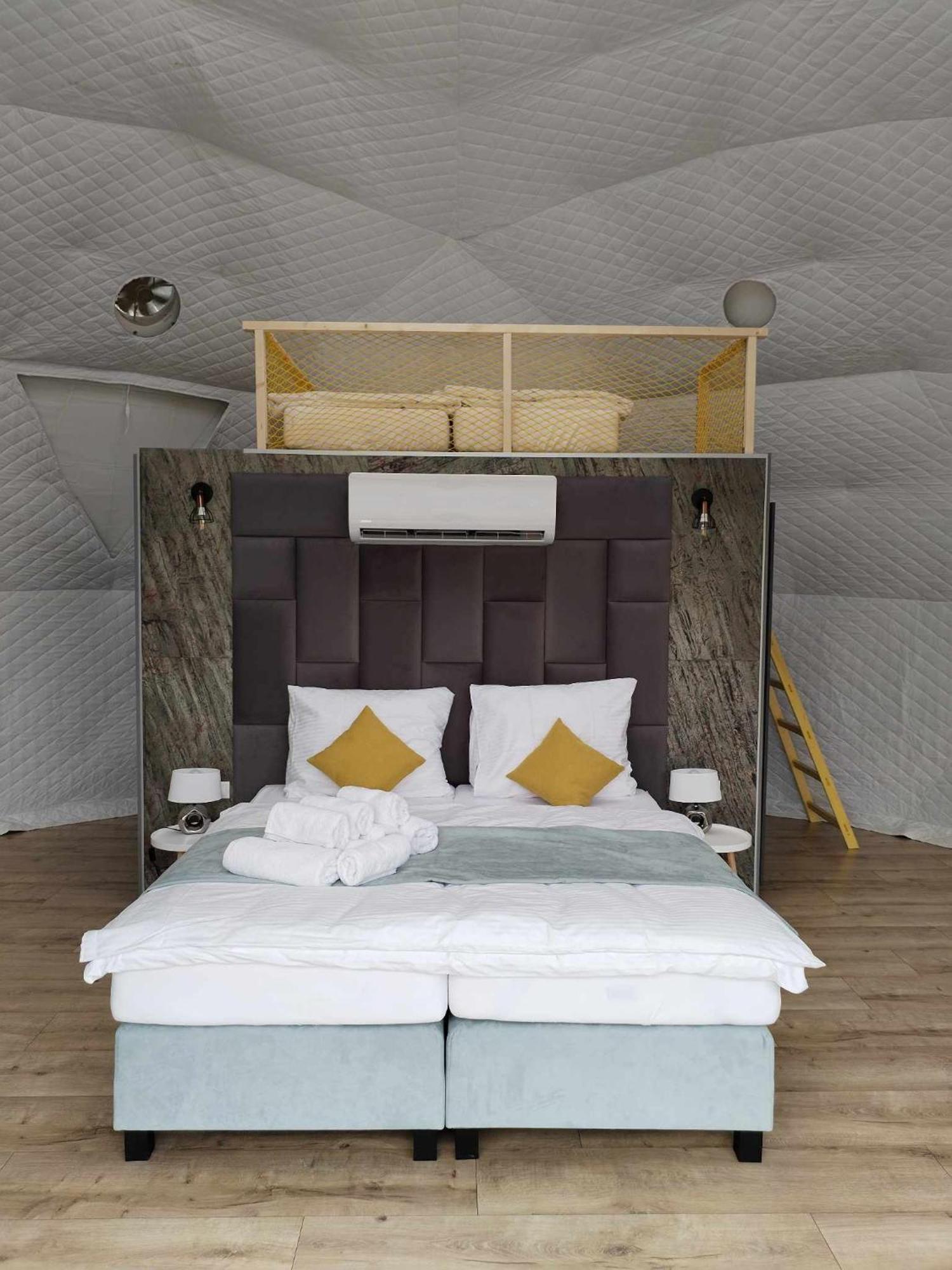 Glamping Resort Dolny Kamenec Esterno foto