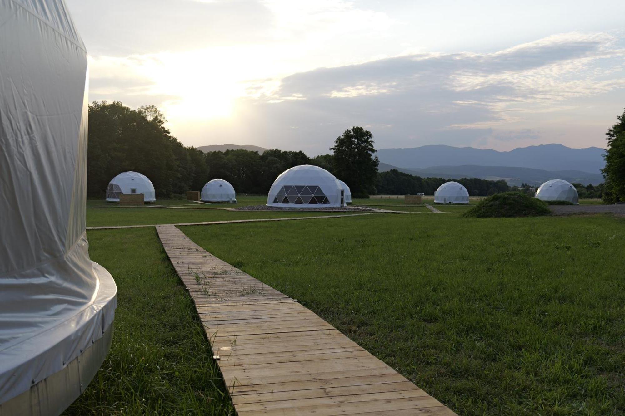 Glamping Resort Dolny Kamenec Esterno foto