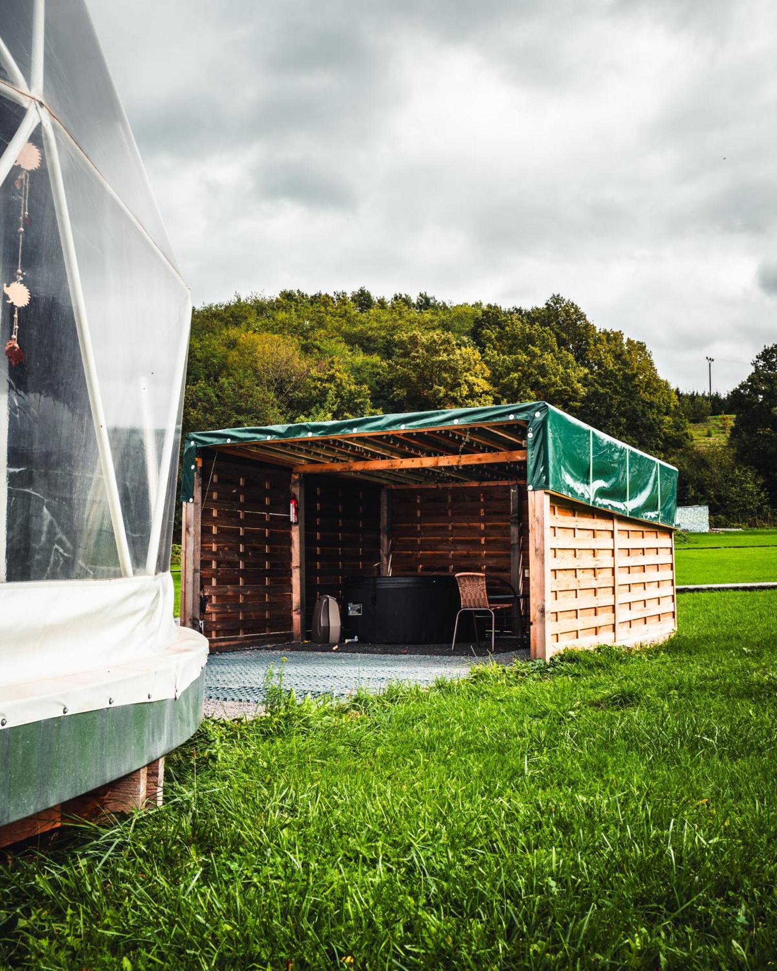 Glamping Resort Dolny Kamenec Esterno foto